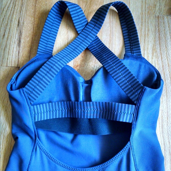 Lululemon shelf bra tank top - Picture 10 of 13